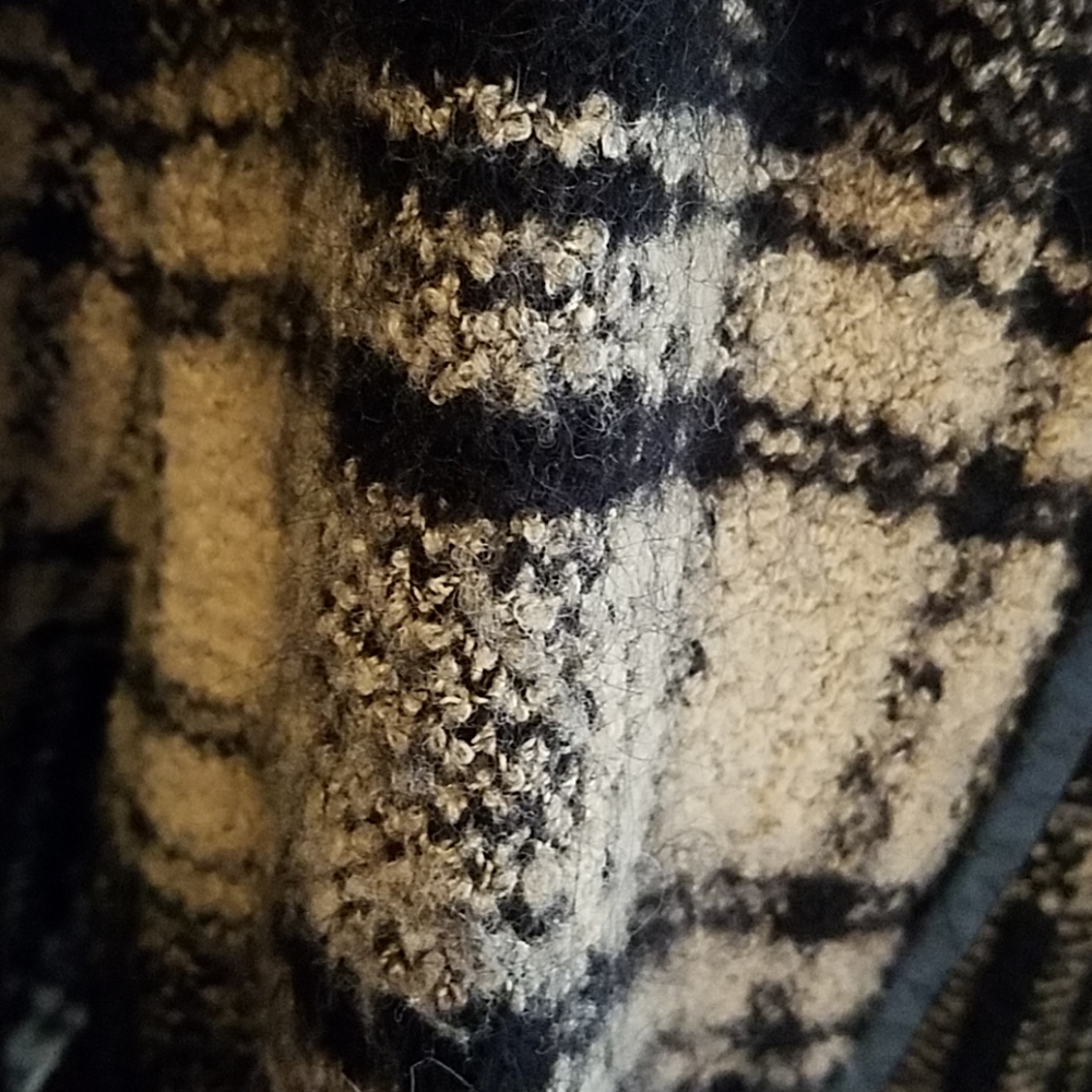Rochelle khaki and black plaid jacket - Picture 5 of 8